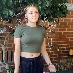 Meet your Posher, Connie